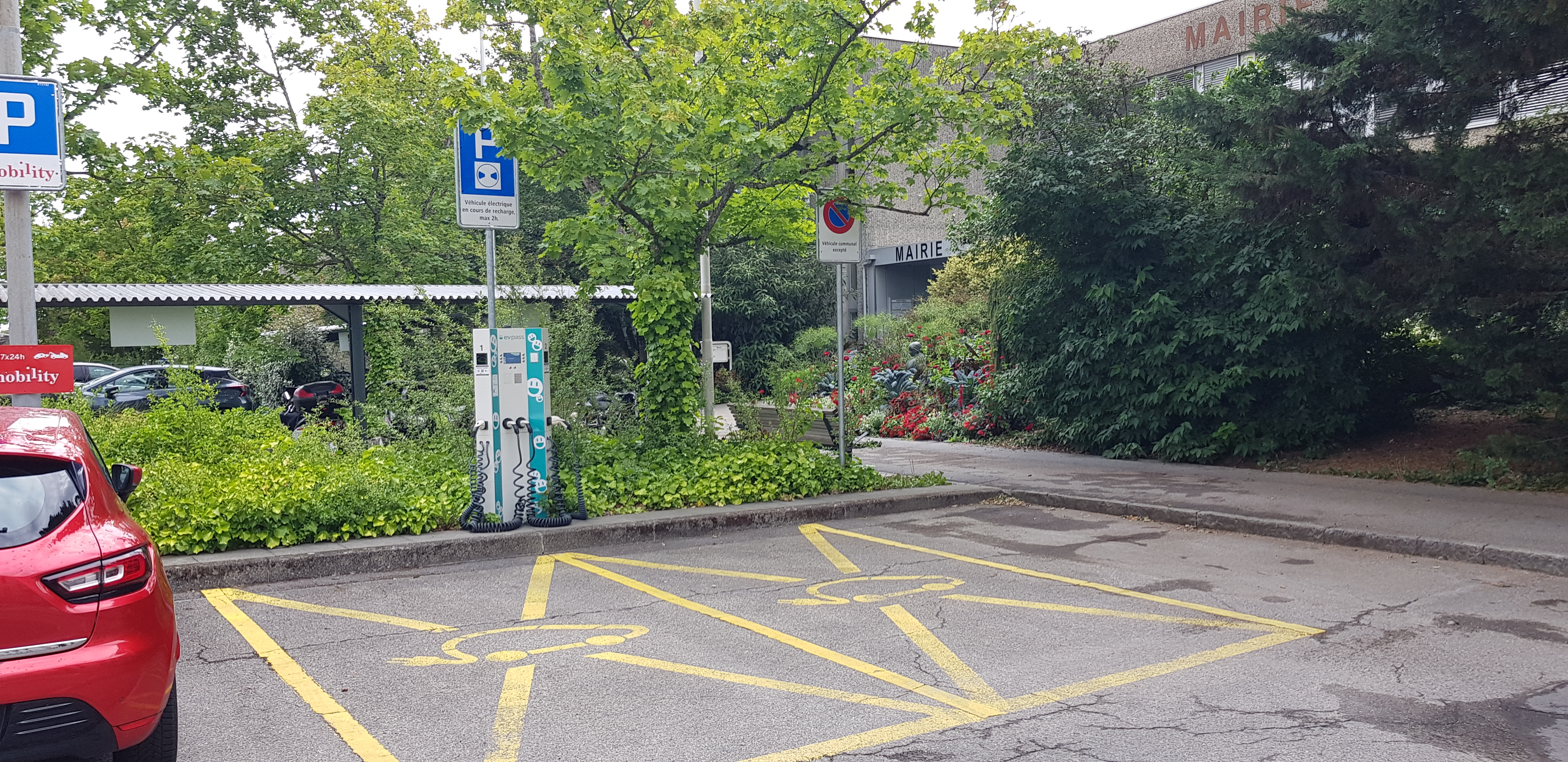 Bornes pour véhicule électrique