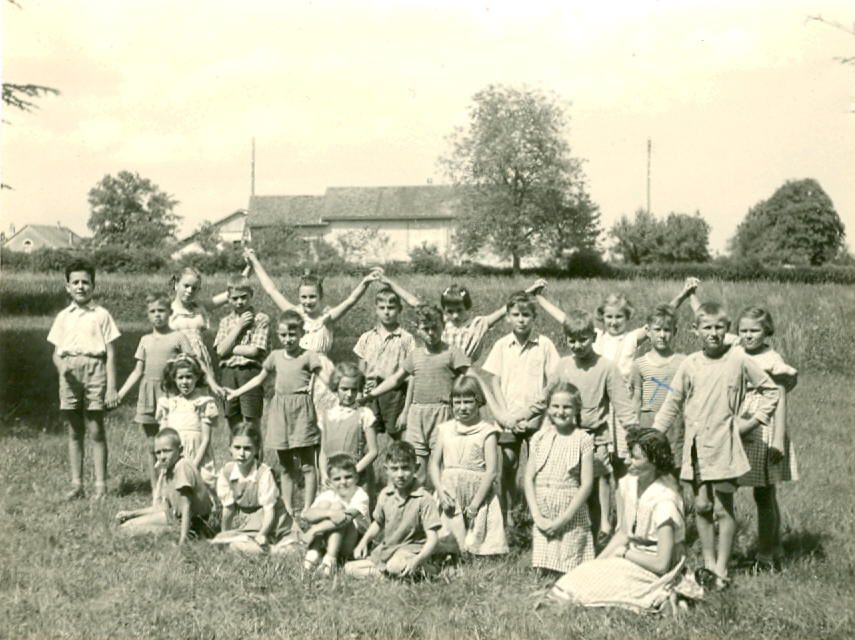 classe de Melle Eigenmann, 1950_collection Yolande Egger.jpg