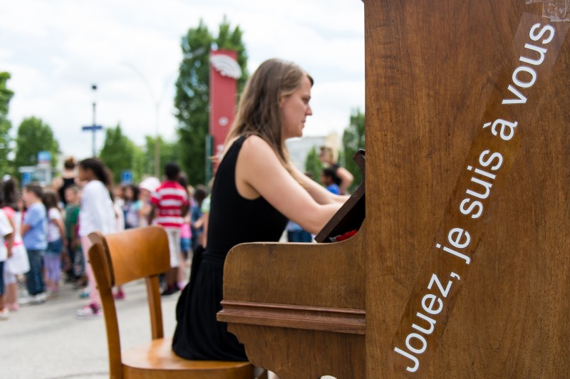 pianos dans la ville, jouez je suis à vous